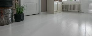 Spierwitte lamelparket vloer