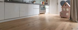 Transparant witte houten vloer