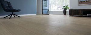 Wit geoliede houten vloer
