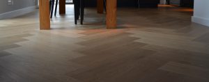 Hoge kwaliteit visgraat duoplank vloer