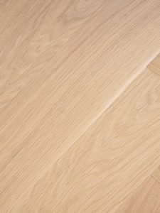Natuurlijke eikenhouten visgraat vloer