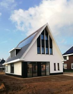 Houten vloer in nieuwbouwwoning