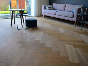 Gerookte visgraat vloer inspiratie