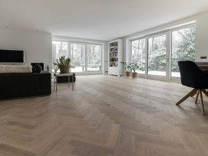 Witte tapis visgraat vloer inspiratie