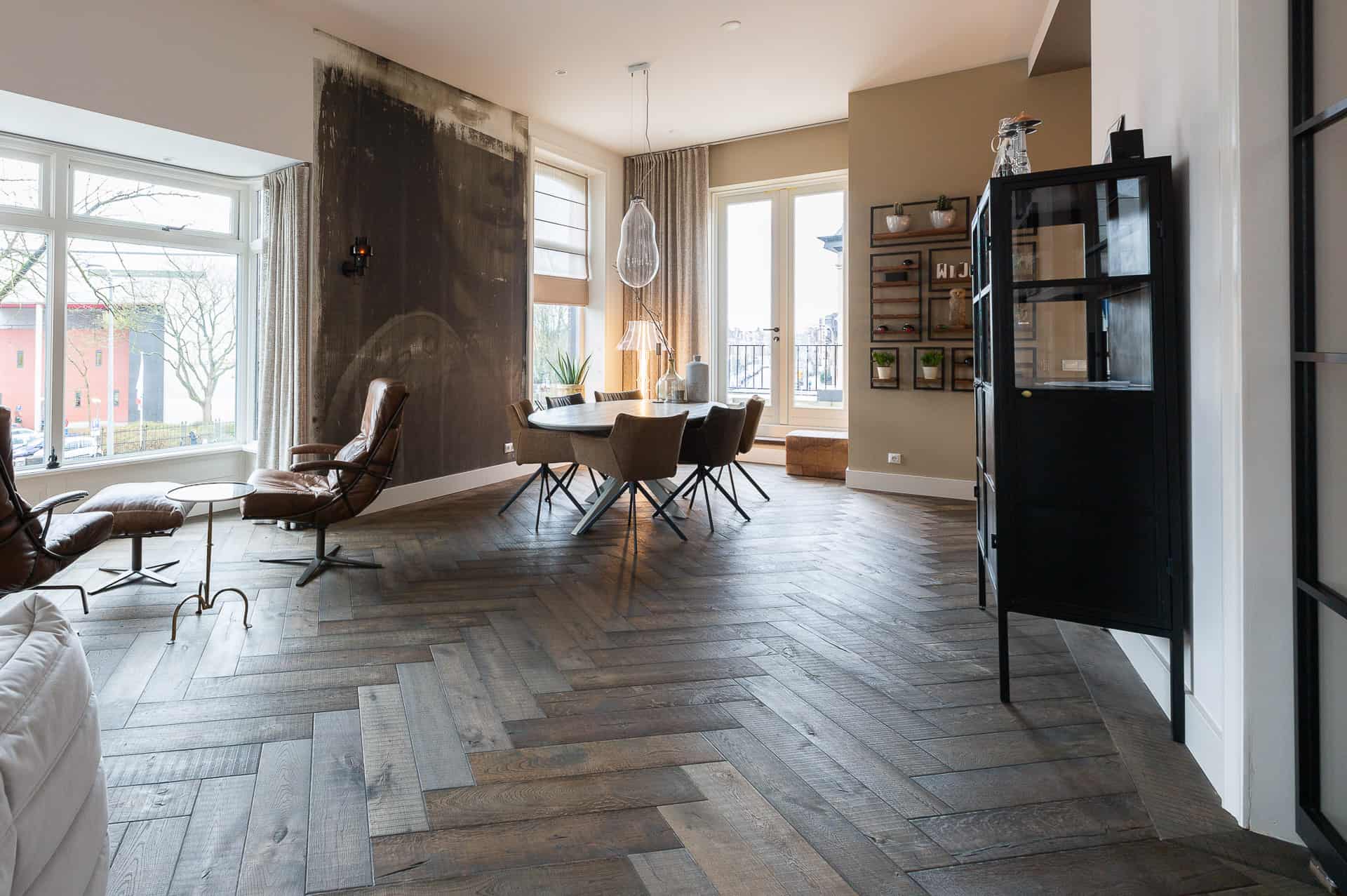 vermoeidheid winnen Ooit Oud eiken visgraat vloer kopen? Dutzfloors jouw specialist!