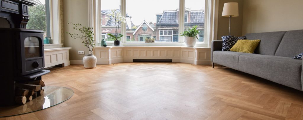 Welke bewerkingen zijn er voor houten vloeren beschikbaar?