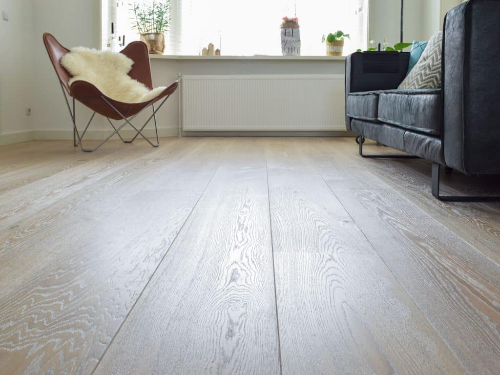 Methode noot compleet Houten vloer white wash oliën of lakken? Dutzfloors