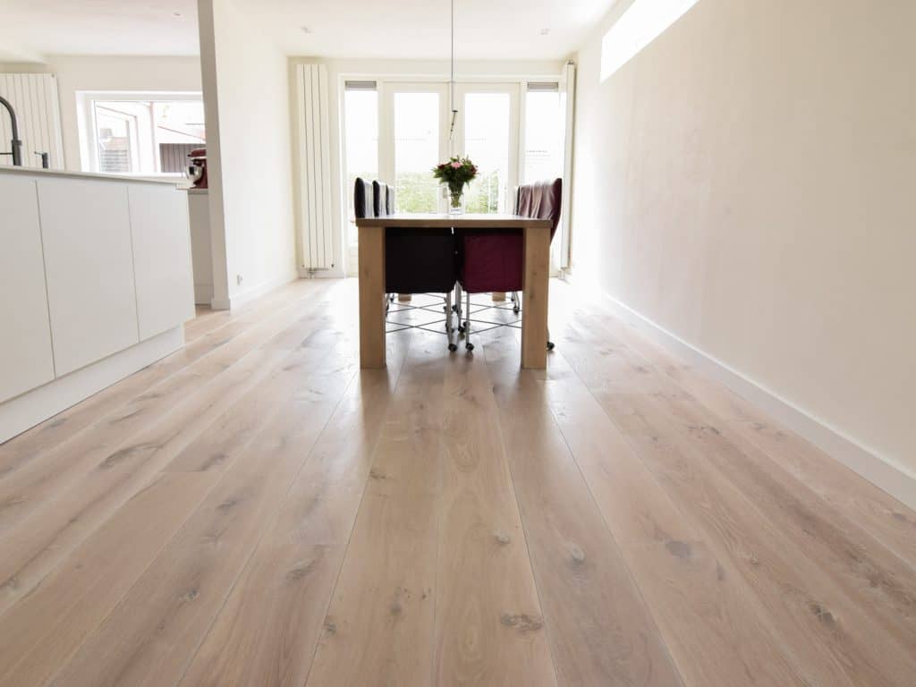 Methode noot compleet Houten vloer white wash oliën of lakken? Dutzfloors