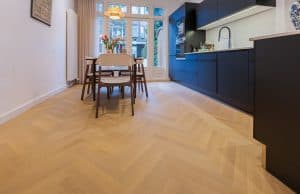 Binnenkijken visgraat vloer Amsterdam