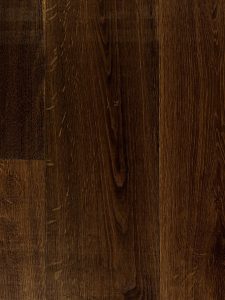 Bruine plankenvloer met stoere en levendige uitstraling