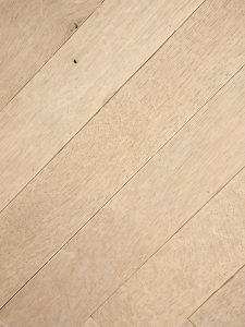 Getrommelde eiken visgraat vloer